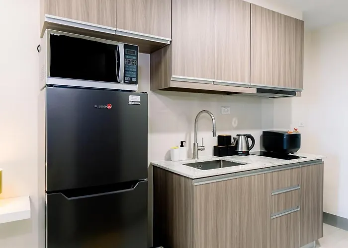 Aparthotel Cozy 1br In Mckinley West 4*