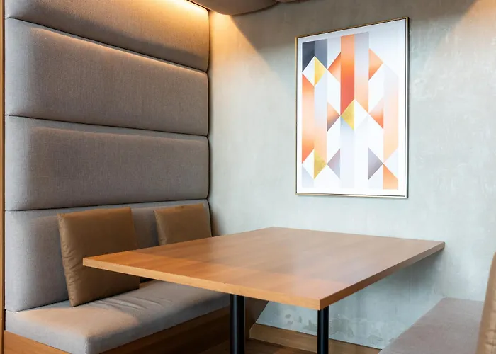 Cozy 1br In Mckinley West Aparthotel 4*