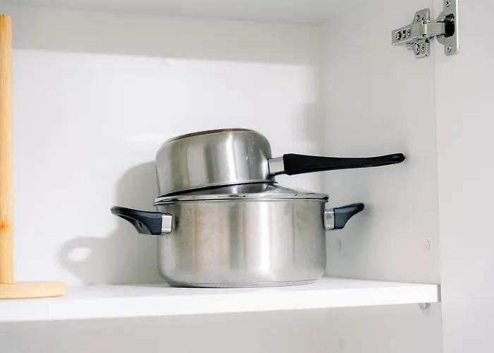 Cozy 1br In Mckinley West Manila